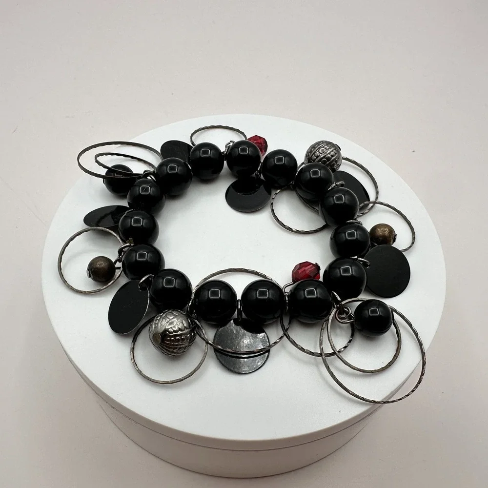 Vintage 90s Silver Tone Black Beaded Charm Bracelet Women's Jewelry